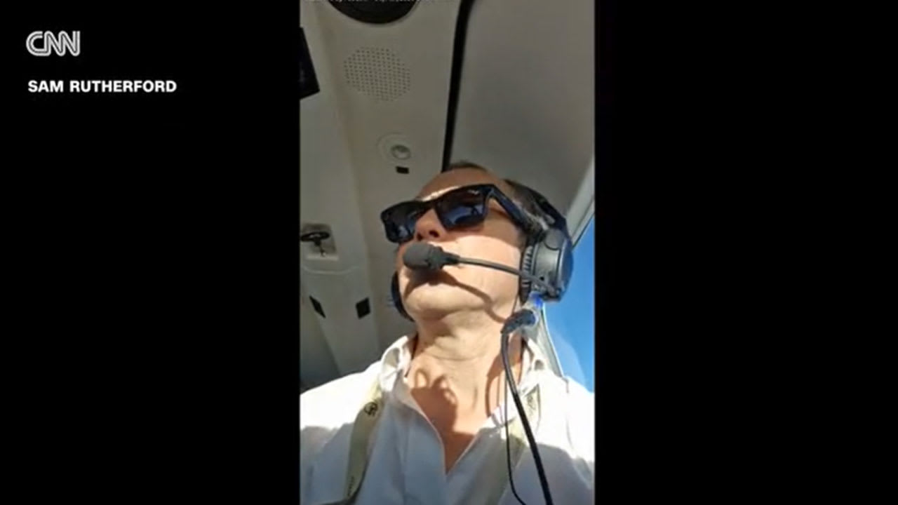  توتر في الجو فوق بحر العرب.. ماذا حدث عندما اكتشفت طائرة صغيرة أنها قرب حاملة طائرات أمريكية بمنطقة حرب؟