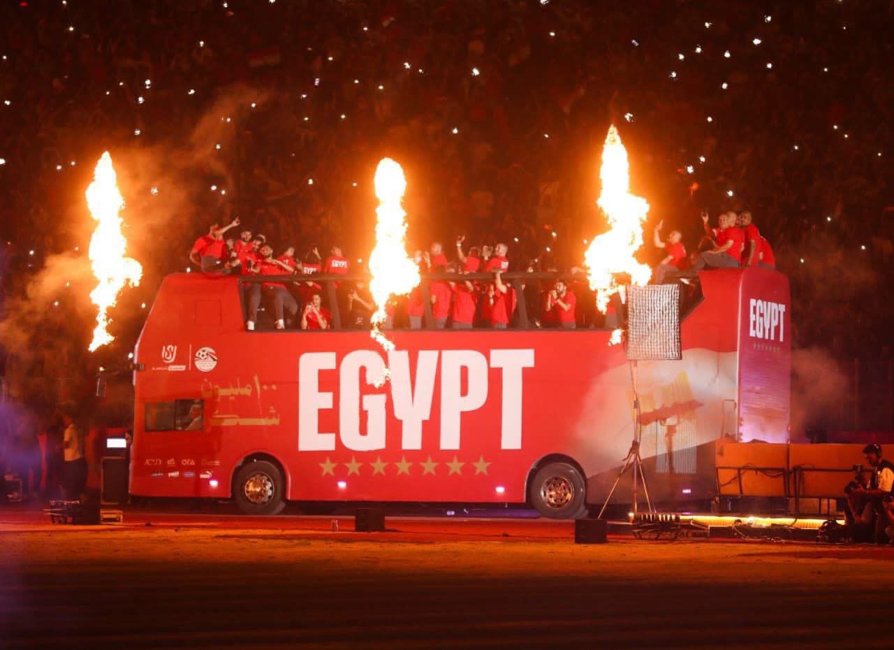 إليك أبرز ما حدث في حفل تكريم لاعبي منتخب مصر باستاد القاهرة - CNN Arabic