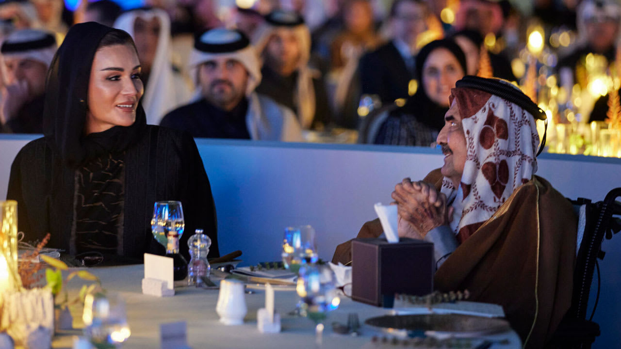 قطر.. رواج تدوينة الشيخة موزا تنعى وفاة زوجها الشيخ حمد بن خليفة "الأمير الوالد"