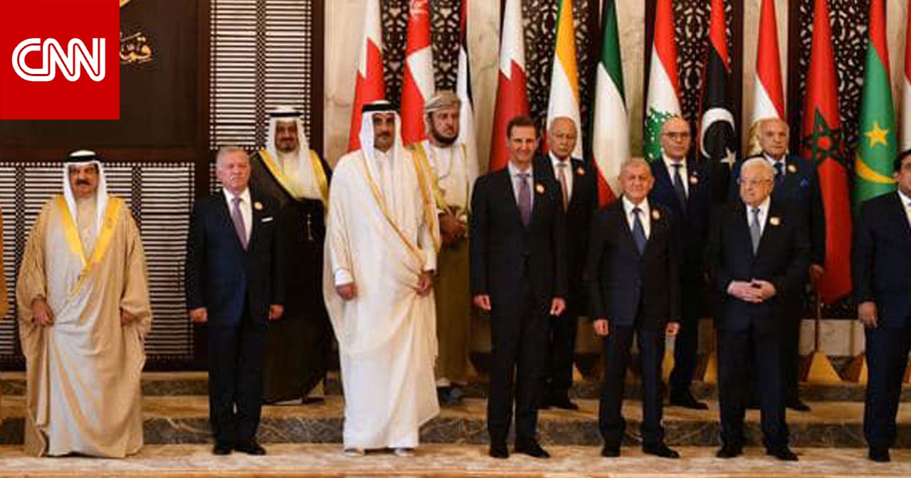 أمير قطر بجوار بشار الأسد بالصورة التذكارية للقمة العربية وسط تفاعل