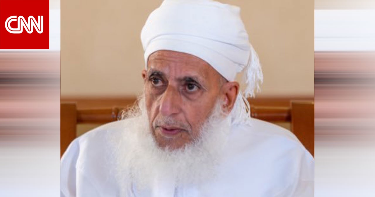 مفتي عُمان يعلق على تفجير اتصالات حزب الله وهذا ما قاله عن "المقاومة"
