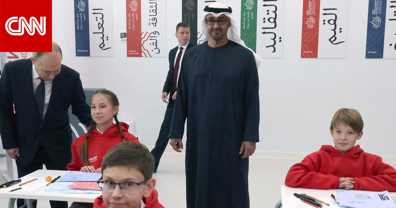 الإمارات.. فيديو محمد بن زايد وكيف خاطبه طالب روسي باللغة العربية خلال زيارة موسكو يثير تفاعلا