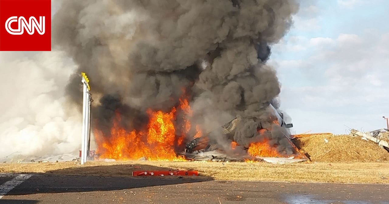 لتعقيد اللغز أكثر.. "الصناديق السوداء" بالطائرة الكورية الجنوبية المنكوبة توقفت عن التسجيل قبل نحو 4 دقائق من وقوع الكارثة