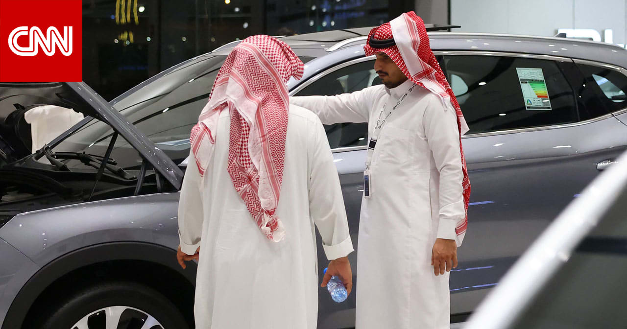 تسلا تلجأ إلى السعودية وسط انخفاض المبيعات العالمية