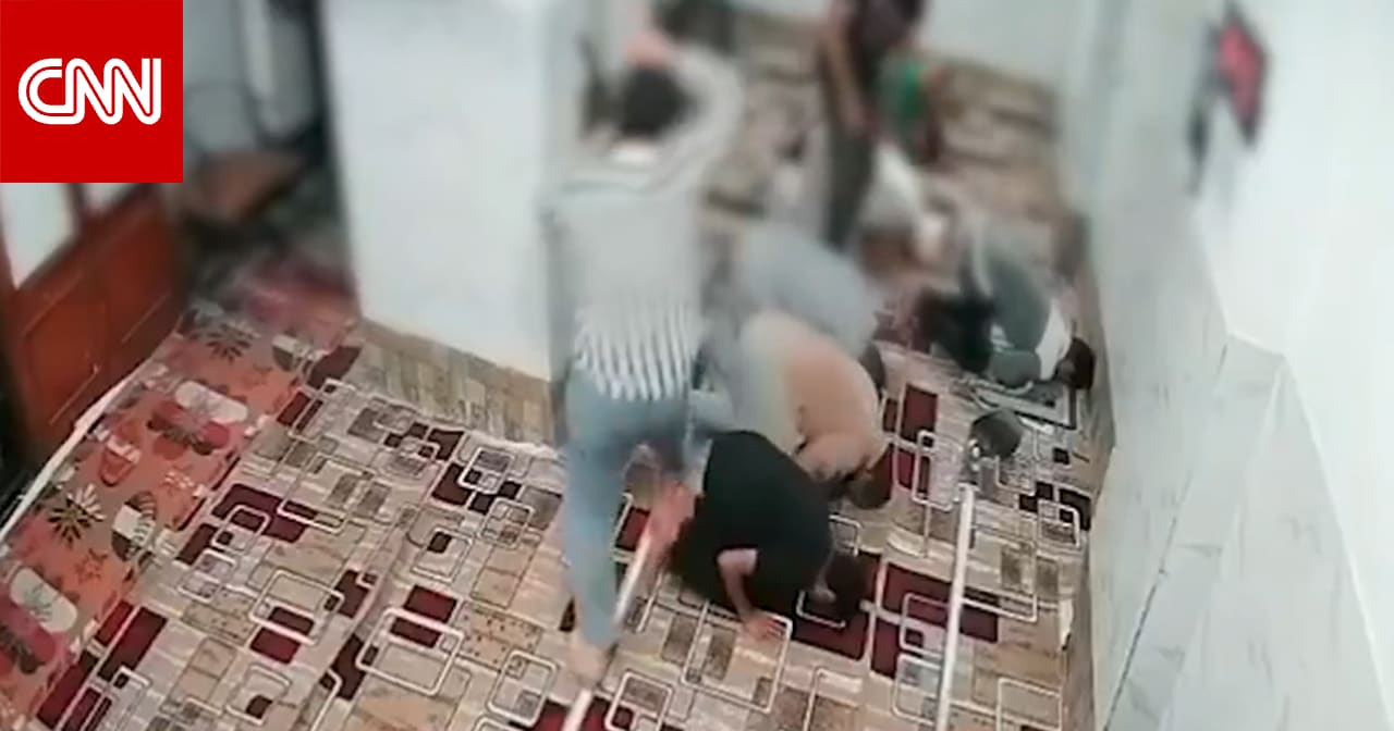 مصر.. فيديو اقتحام مسجد واعتداء بداخله يشعل تفاعلا والأمن يرد