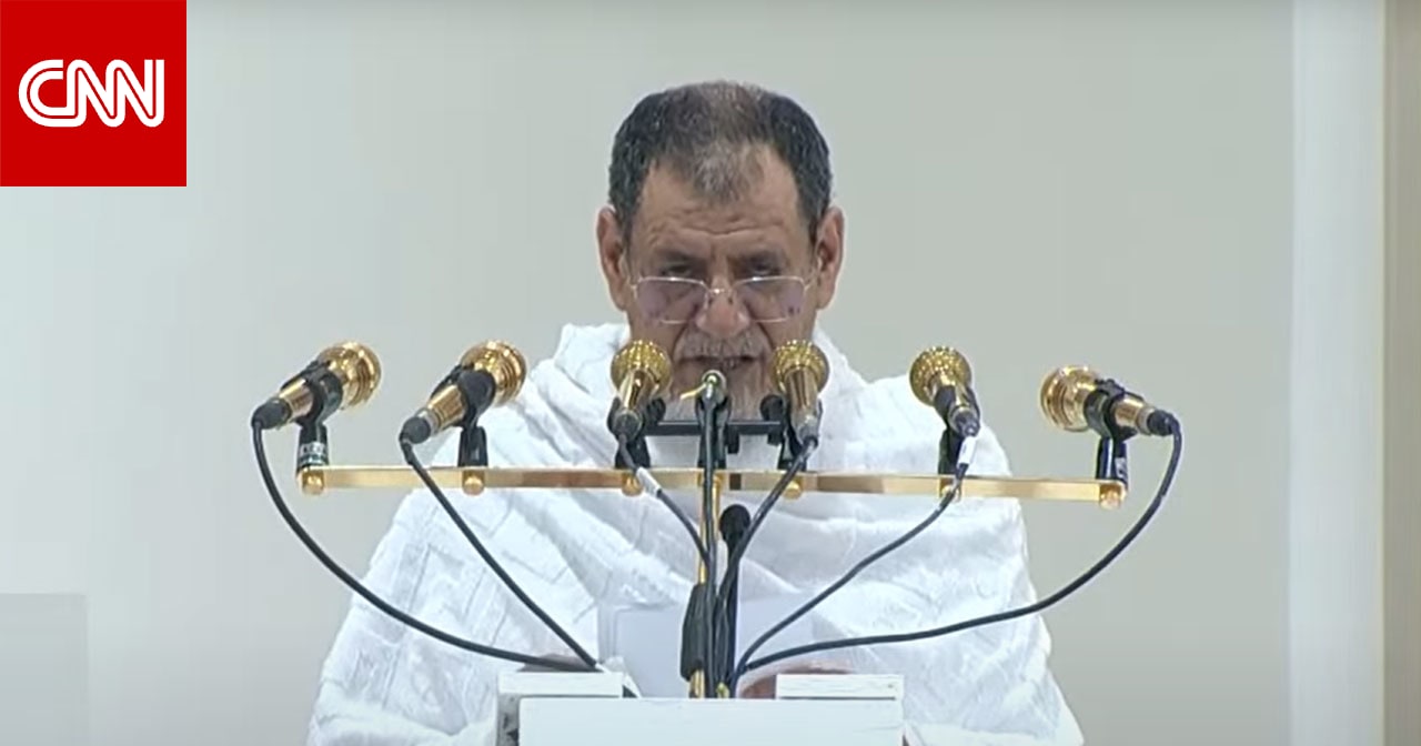 السعودية.. فيديو تأثر خطيب عرفة خلال الدعاء للفلسطينيين يثير تفاعلا