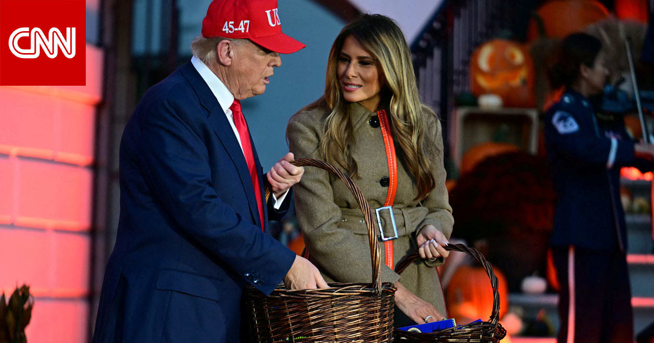 فيديو يرصد فشل ترامب بمحاولة إمساك يد زوجته ميلانيا يشعل تفاعلا