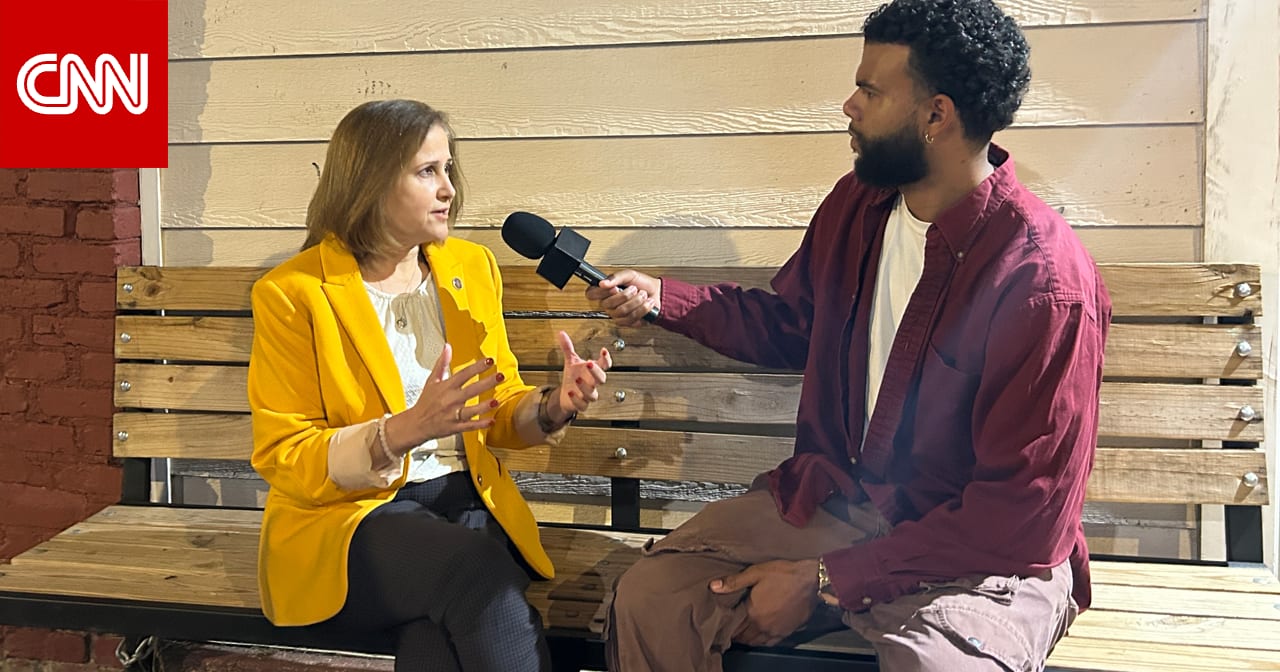 أول مسلمة تصل المنصب.. غزالة هاشمي تفوز بسباق نائب حاكم فرجينيا بتوقعات CNN