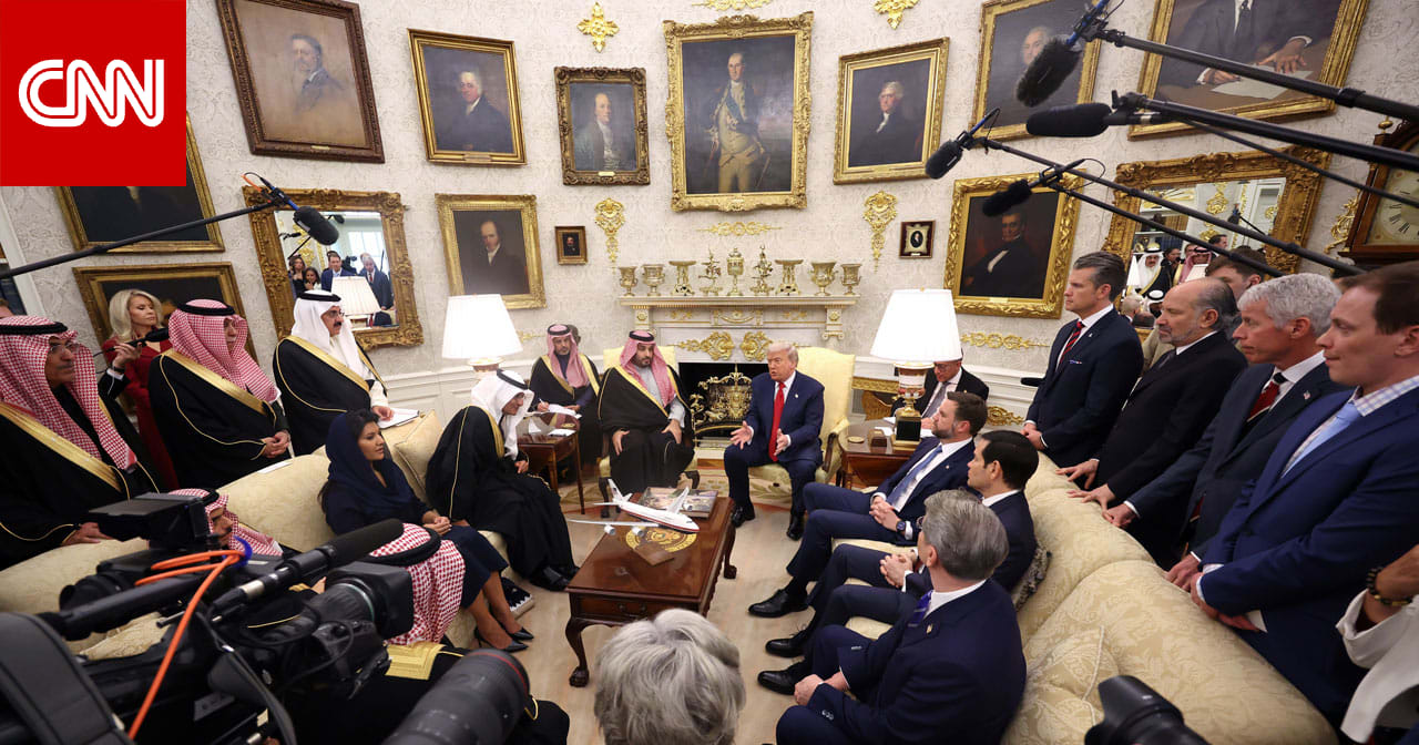 فيديو وتحليل نظرة إعلامية سعودية أمام محمد بن سلمان لحظة توبيخ ترامب لمراسلة يشعل تفاعلا