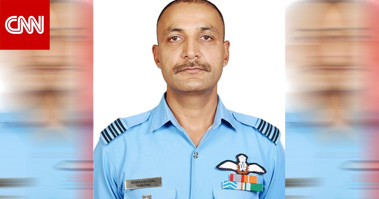 بعد مقتله بحادث معرض دبي الجوي.. ماذا نعلم عن الطيارالهندي بتحطم مقاتلة "تيغاس"؟