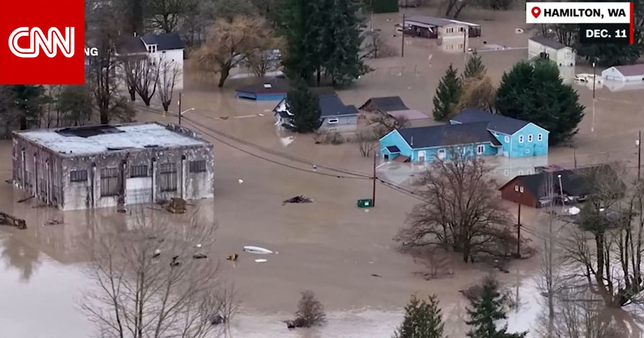 فيضانات واشنطن.. المياه تصل سقوف منازل وتكسر أرقاما قياسية