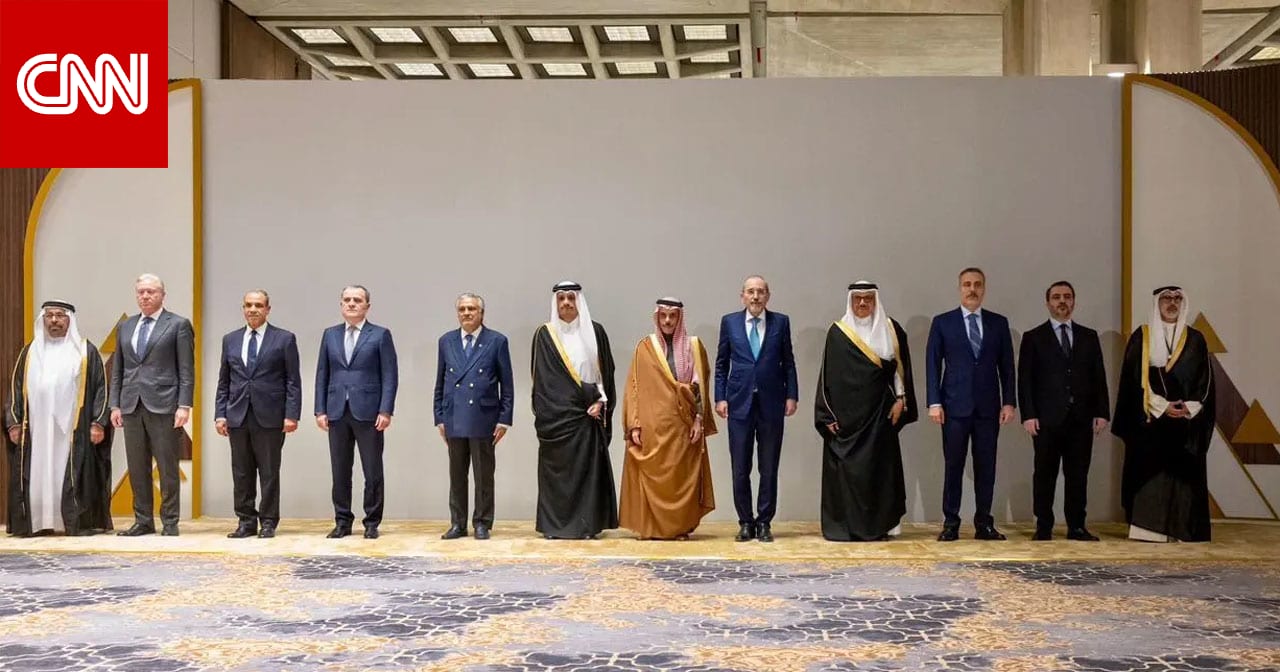 بيان مشترك لوزراء خارجية 12 دولة عربية وإسلامية موجه لإيران مع استمرار استهدافها للخليج