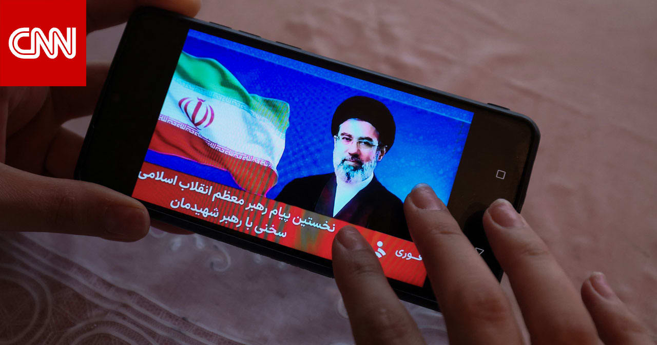 إيران.. مجتبى خامنئي يخاطب "الجيران الجنوبيين" ببيان منسوب