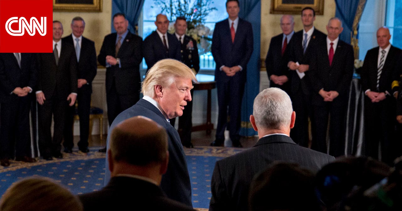 مصادر لـCNN: الرقم "8647" ومزاعم حول معناه يؤدي لاتهام رئيس FBI السابق بتهديد ترامب