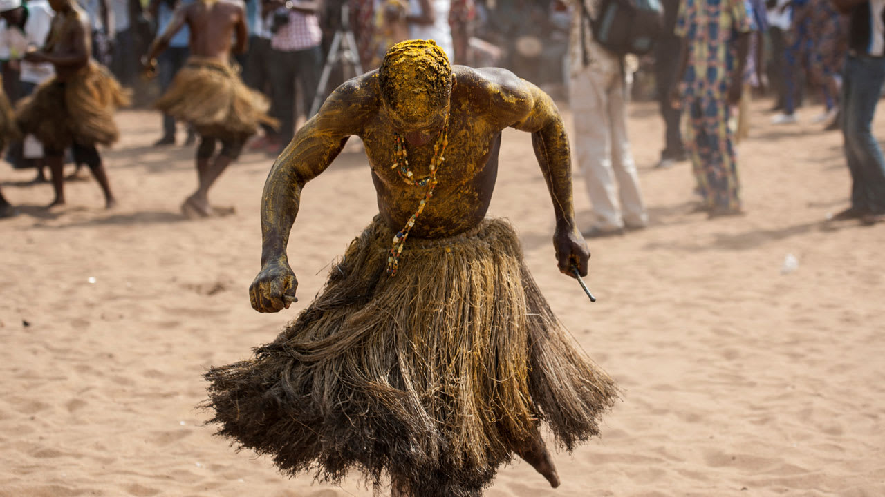 ألق نظرة داخل مغارة "السحر والشعوذة" في القاهرة بمصر