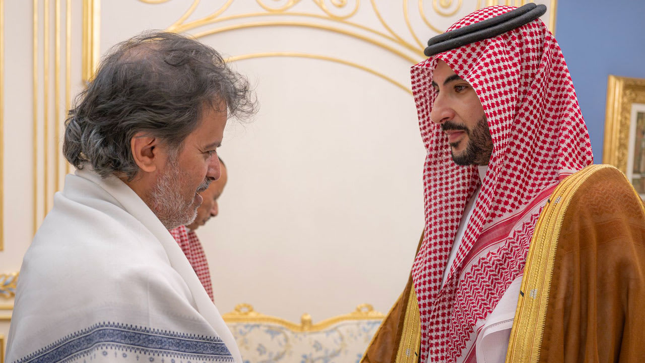 مسؤولون سعوديون يعزون عائلة هادي