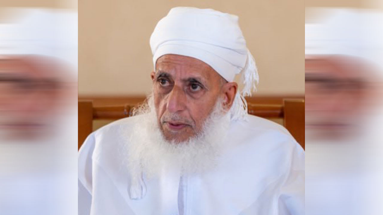 فيديو مفتي عُمان وما قاله عن أحداث أسطول غزة خلال لقاء مشاركين