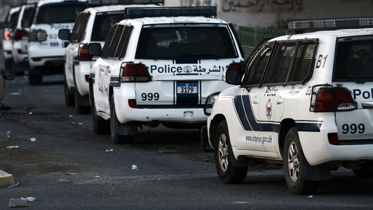 حقّرت شعائر إحدى الملل الدينية.. البحرين توقف امرأة بعمر 47 عاما