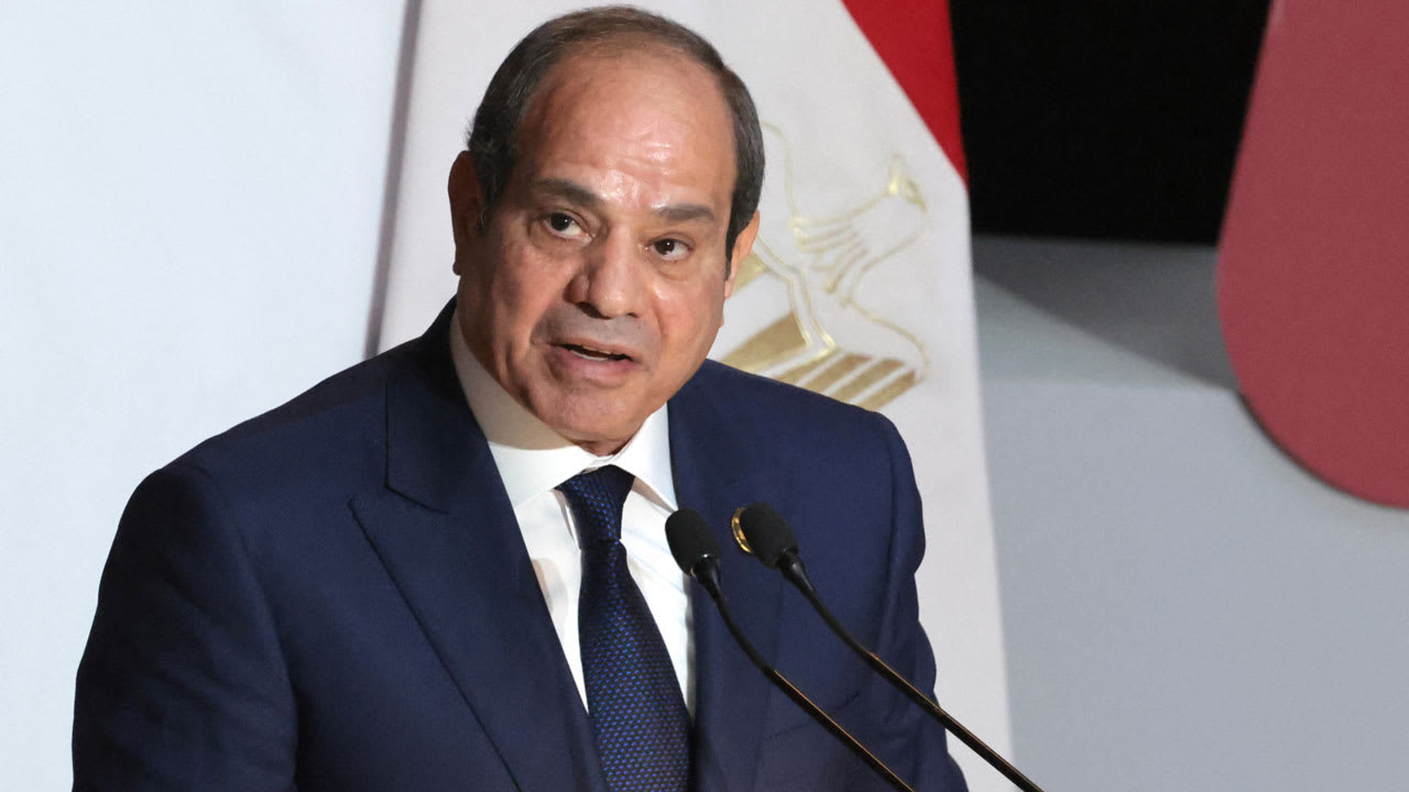 السيسي يرد على من يراهن بقبول مصر التفريط بأمنها المائي