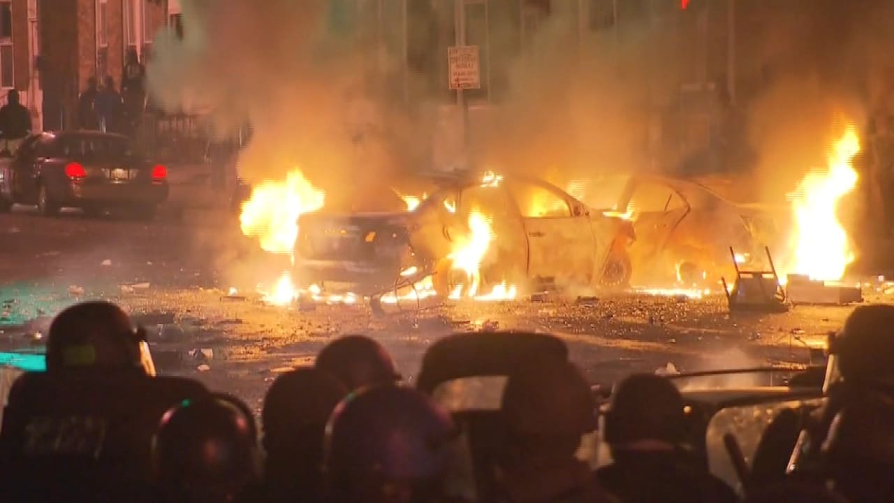 بالفيديو.. آثار المظاهرات العنيفة في بالتيمور