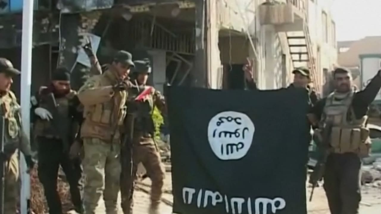 بالفيديو.. بعد أسبوع على "تحرير الرمادي".. معارك "تطهير المدينة" من داعش مستمرة