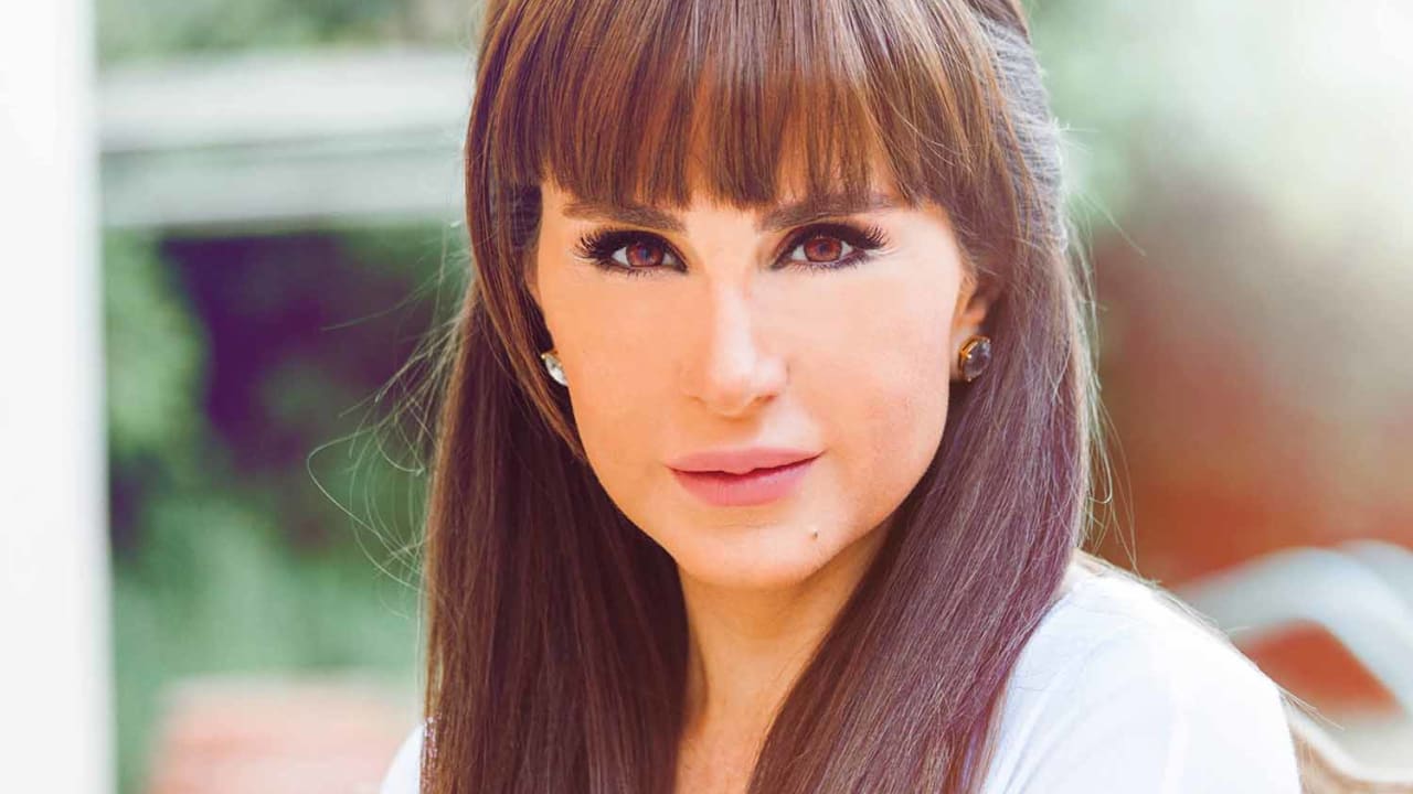 المغنية رشا، التي تلعب دورها ديما قندلفت.