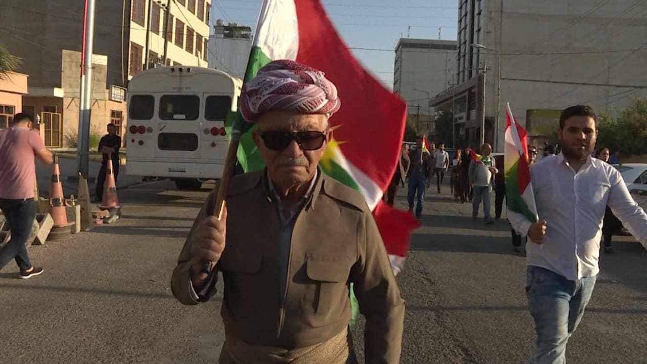 شاهد.. الأكراد يحتجون على أمريكا وسط نزاع كركوك