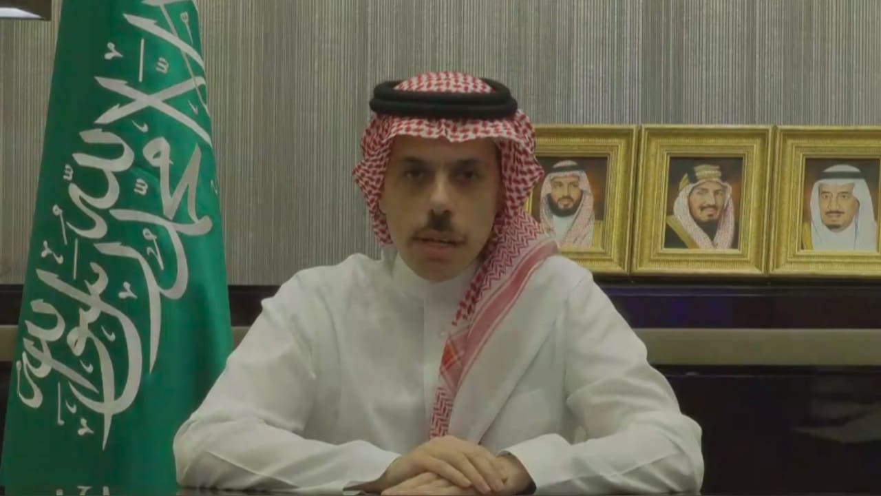 هل تحاور السعودية إيران على طاولة واحدة؟.. وزير خارجية السعودية يرد