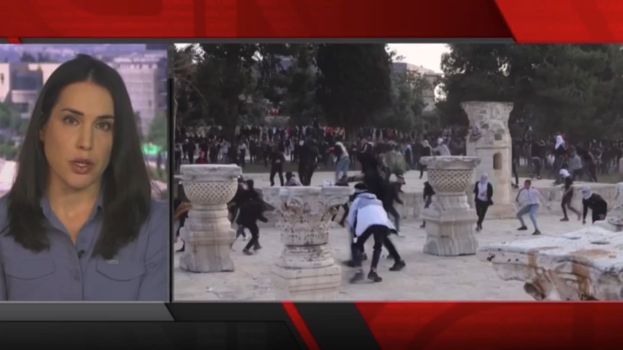 اشتباكات جديدة بين الشرطة الإسرائيلية وفلسطينيين في باحة المسجد الأقصى