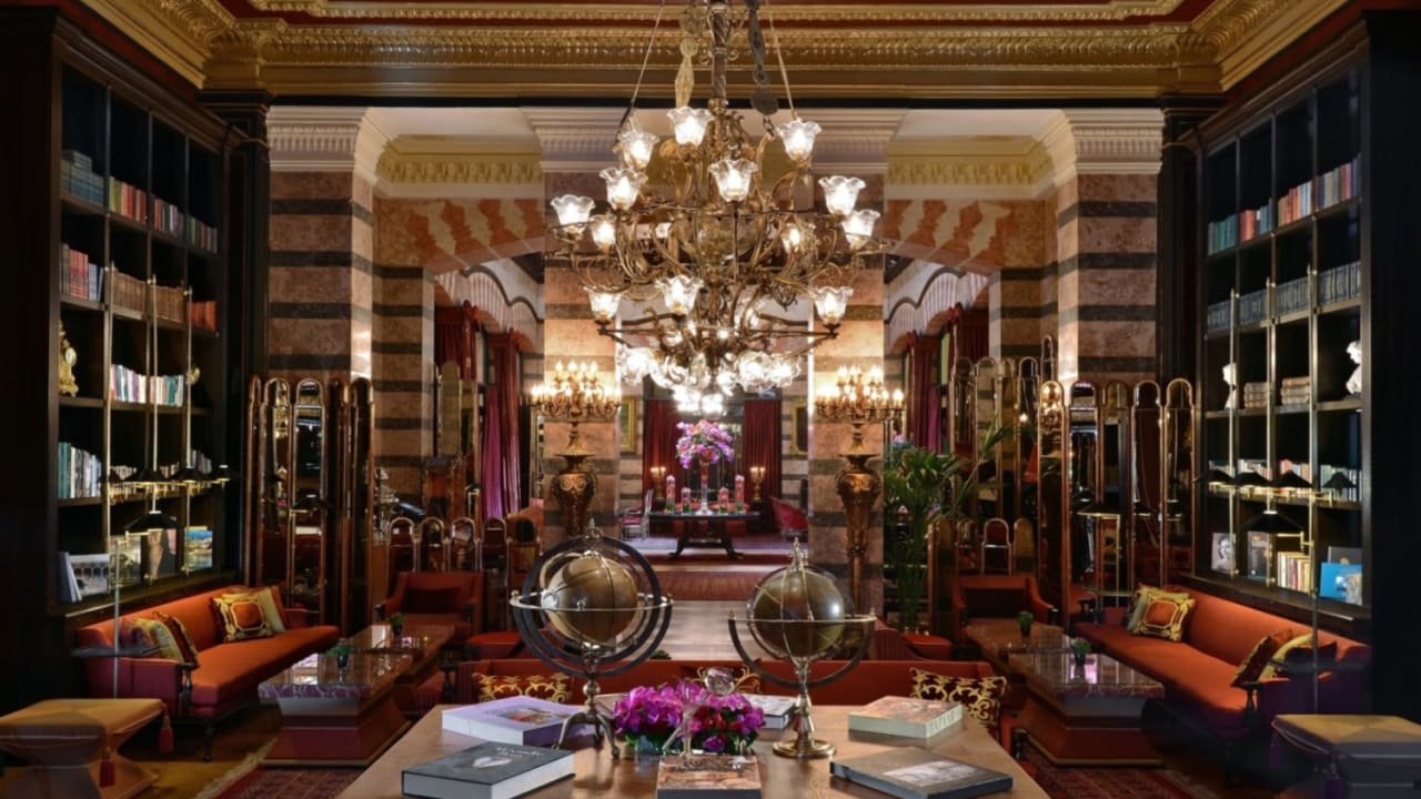 استضاف أفراد ملكيين وعميلة مزدوجة.. يحتضن فندق "بيرا بالاس" الأيقوني بتركيا تاريخًا غتيًا بين جدرانه