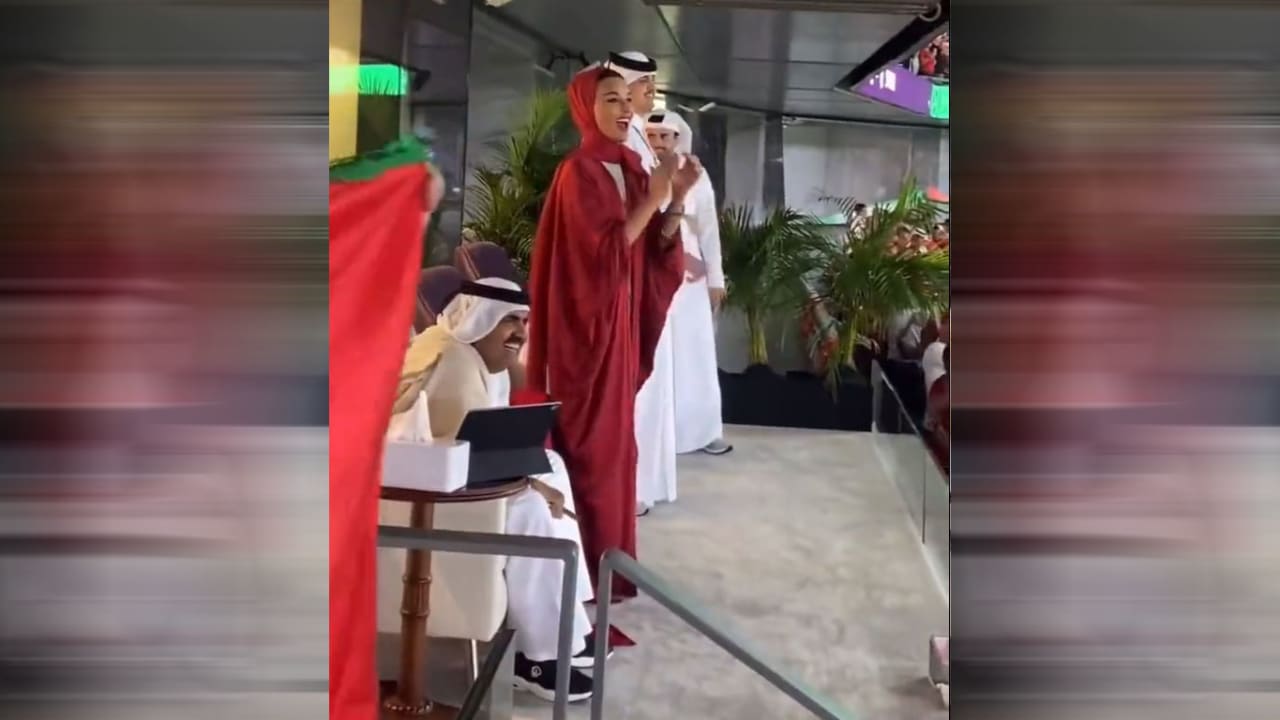 الشيخة موزا والشيخ حمد بن خليفة 