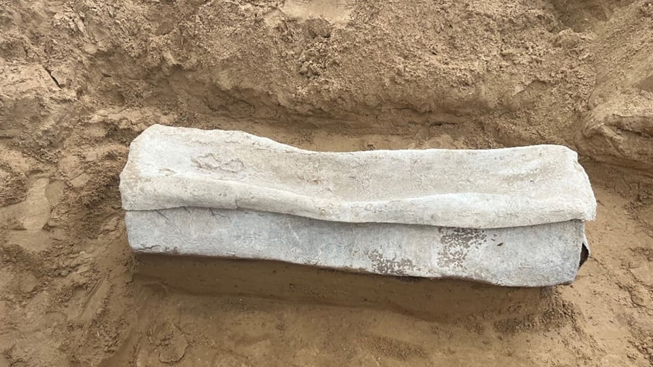 العثور على تابوت من العصر الروماني في غزة