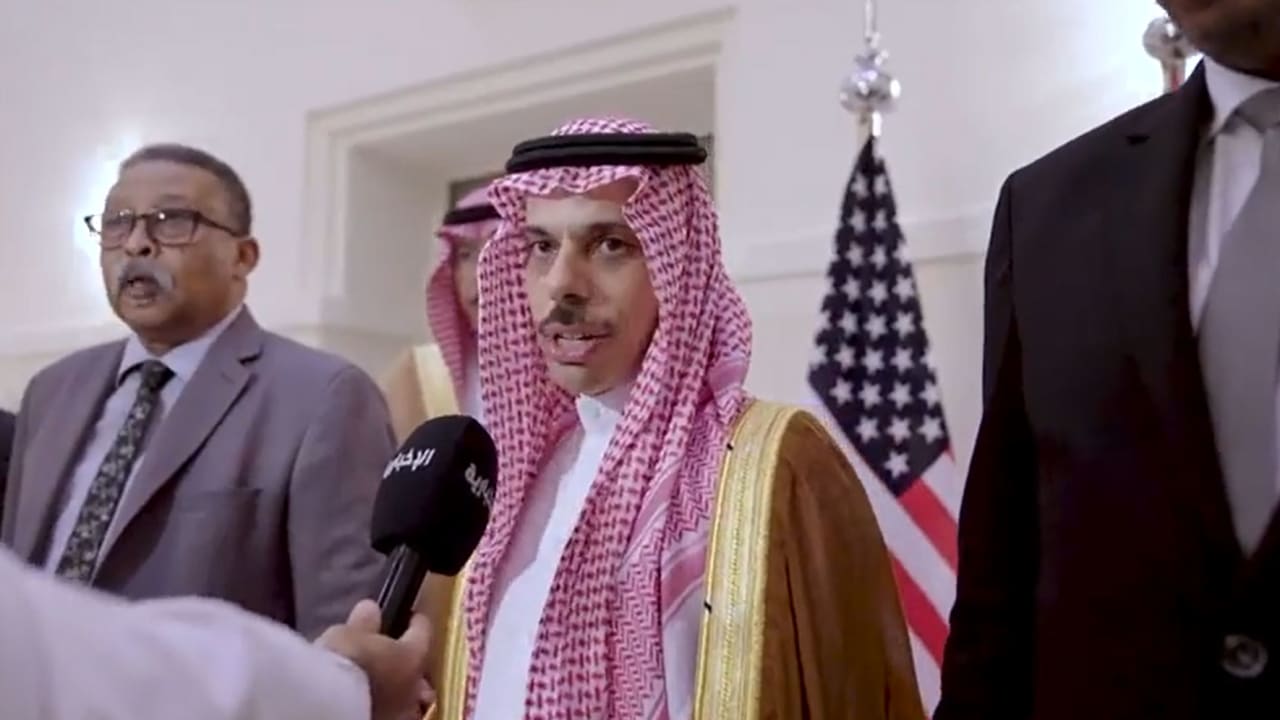 وزير خارجية السعودية لطرفي الصراع: الدم السوداني غالي
