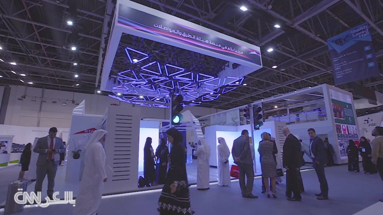 إشارات مرورية ذكية للمشاة في دبي