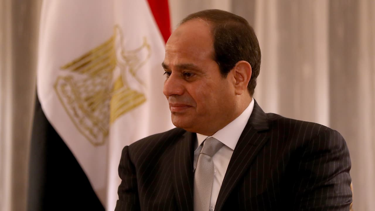 بلقاء مع علاوي.. السيسي يرحّب بـ"المشاورات السياسية" بين التيارات العراقية