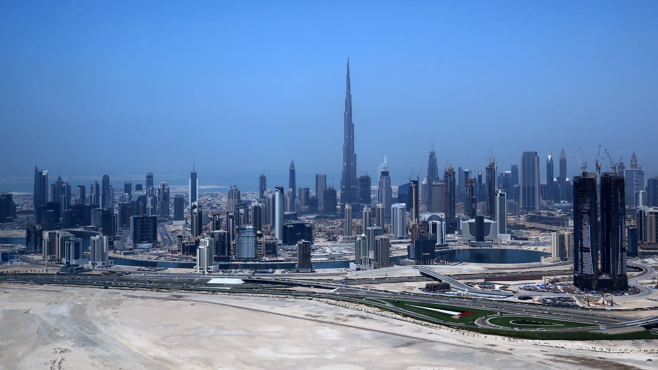 خبيران لـCNN: حزمة التشريعات الاقتصادية تعزز تنافسية الإمارات
