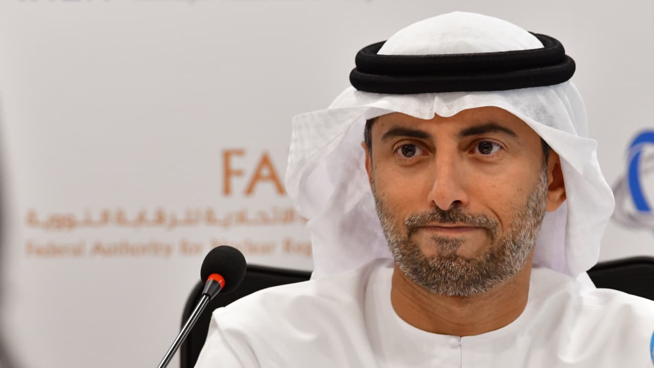 وزير الطاقة الإماراتي يحذر من إمكانية وقوع "أزمة مالية" خلال عامين