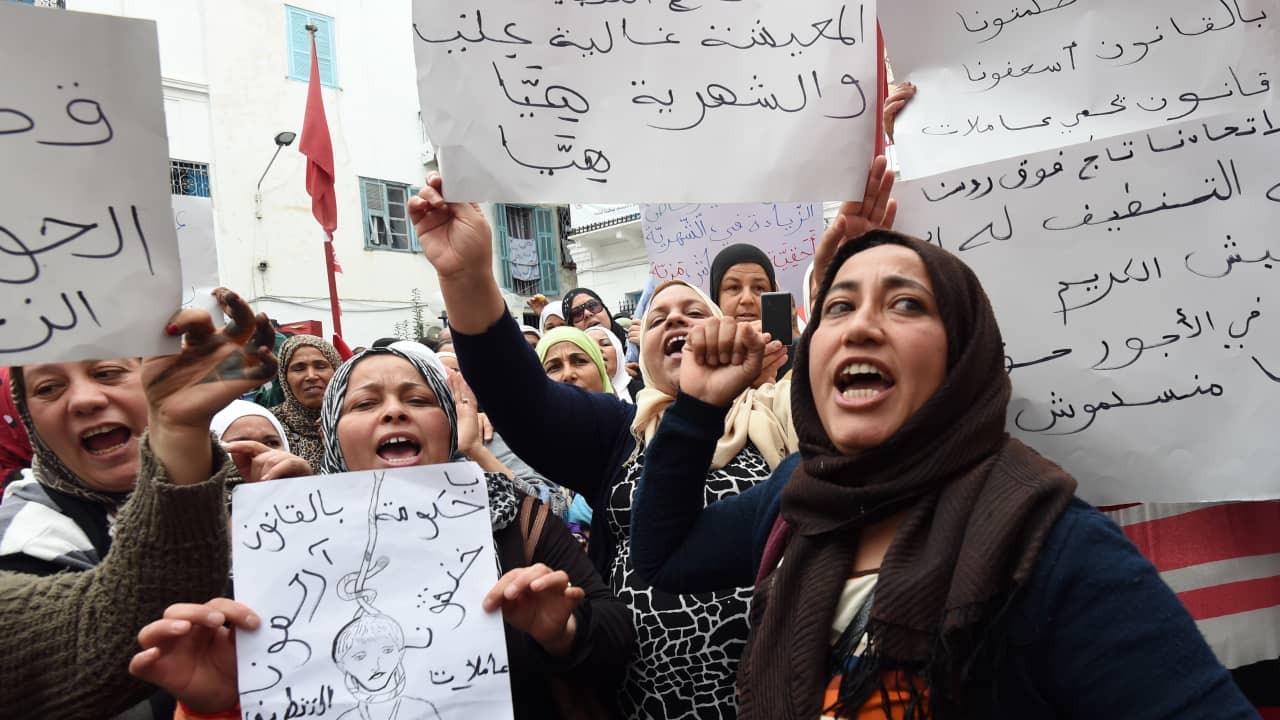 تونس تدخل في إضراب عام.. والشاهد: كلفته كبيرة على البلاد