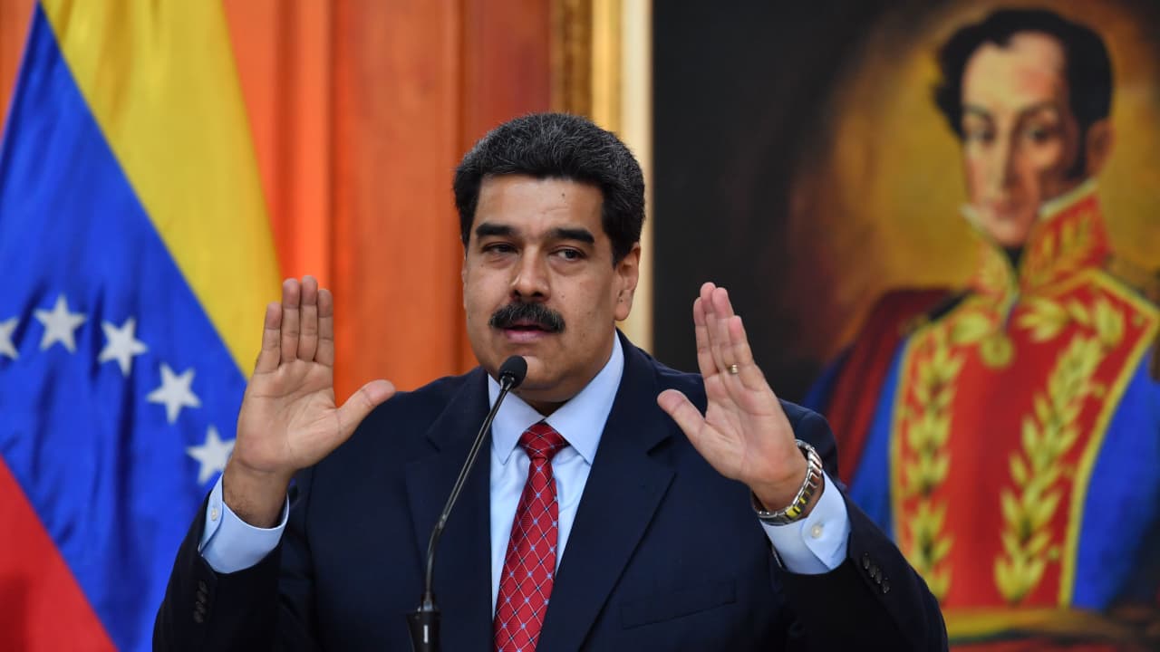 بنك إنجلترا يمنع رئيس فنزويلا من سحب ذهب بـ1.2 مليار دولار.. فما السبب؟  