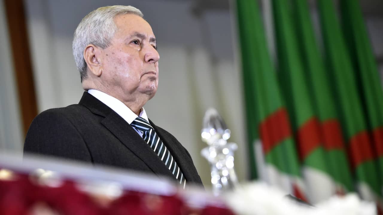 بن صالح يحدد موعد الانتخابات الرئاسية في الجزائر