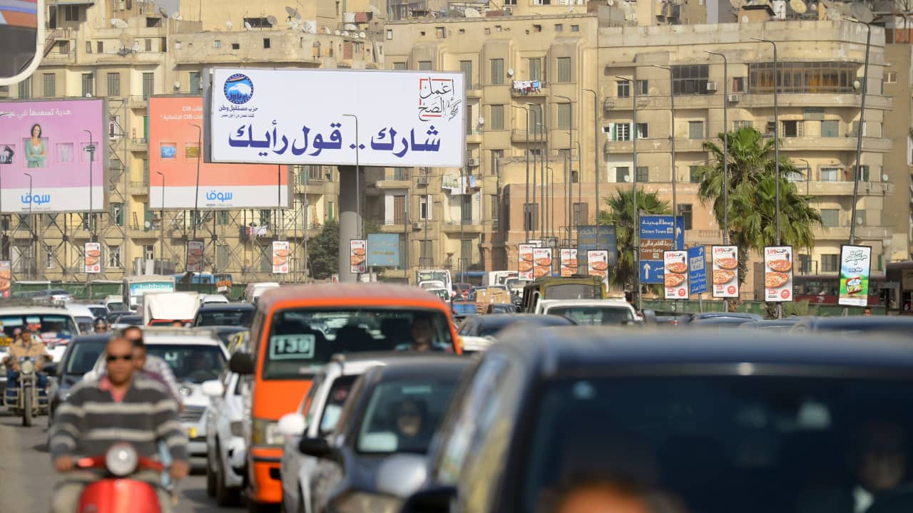 بدء تصويت المصريين بالخارج على تعديلات الدستور.. وجمعة يؤكد إبعاد المساجد عن السياسة