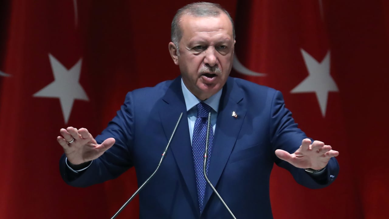 أردوغان: عملية عسكرية "اليوم أو غدًا" في شرق سوريا لإنشاء "منطقة آمنة"