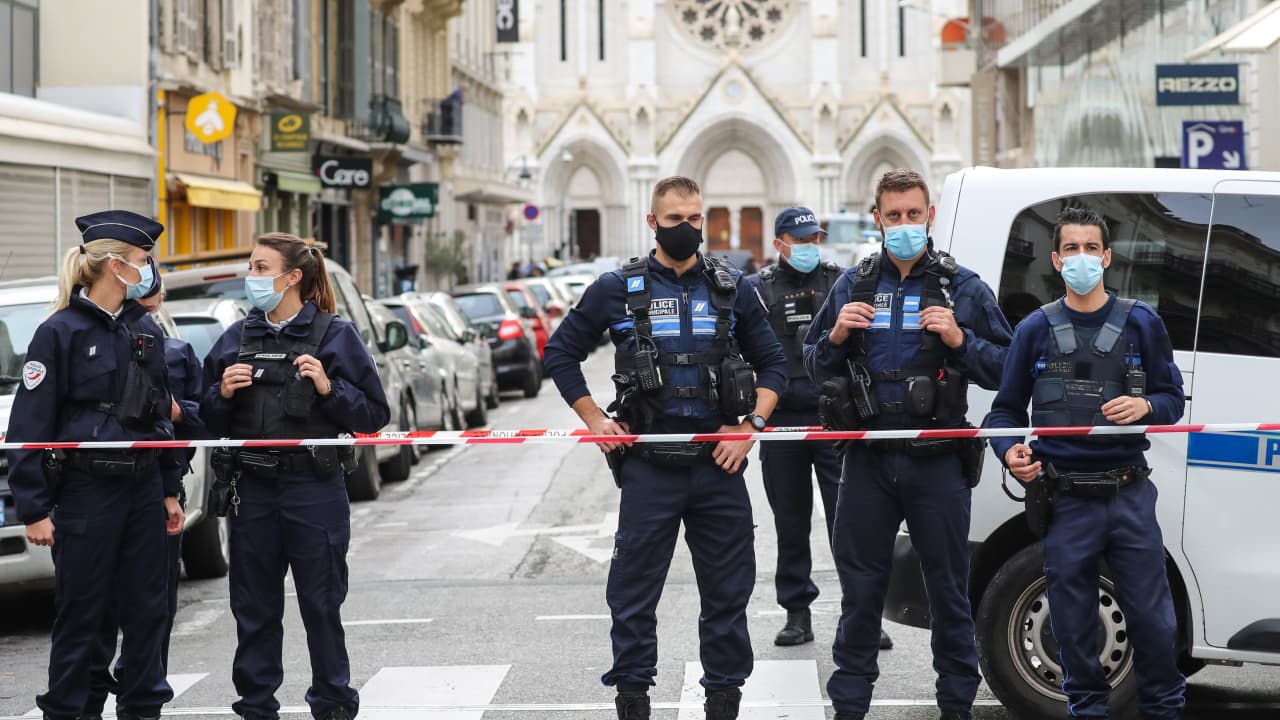 فرنسا تعلن هوية منفذ هجوم نيس.. وتونس تفتح تحقيقا قضائيا