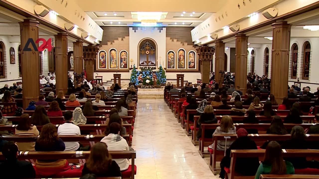 شاهد.. مسيحيو العراق يحيون احتفالات الميلاد في كنيسة "مار يوسف" بإربيل