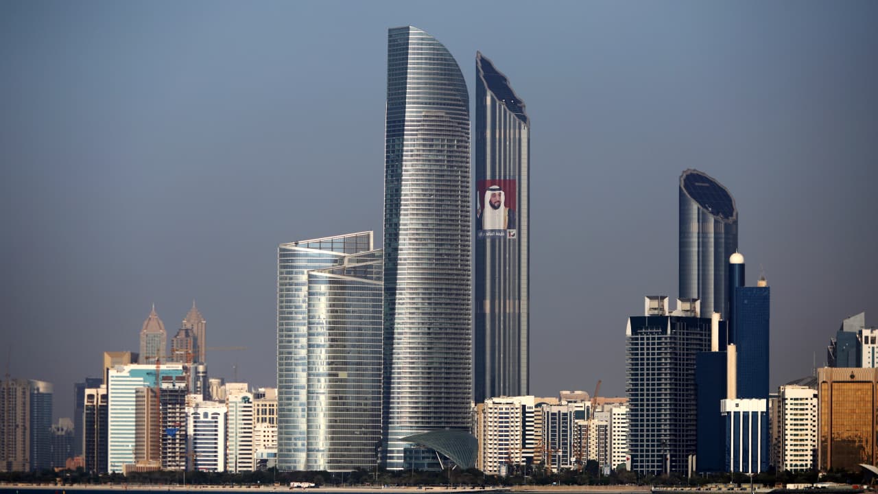 الواجهة البحرية للعاصمة الاماراتية أبوظبي
