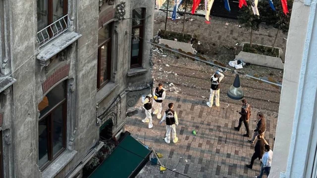 شاهد لحظة وقوع انفجار وسط مدينة اسطنبول وحالة ذعر في المكان