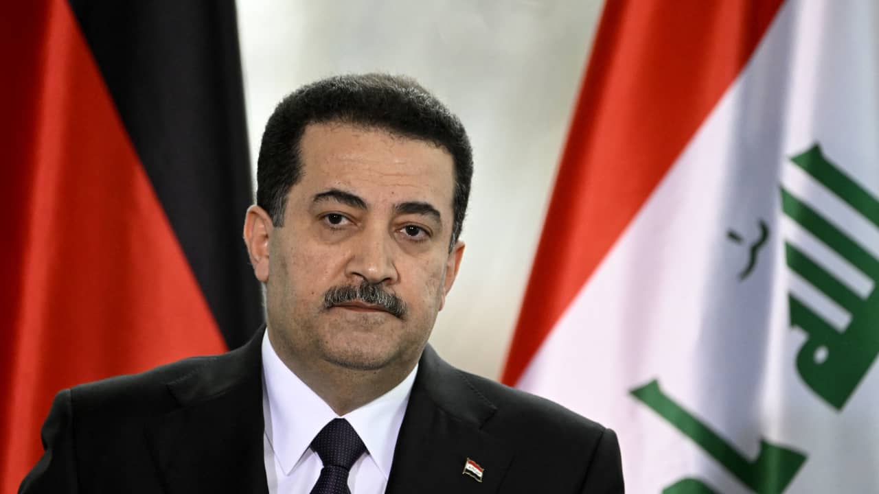 رئيس الوزراء العراقي يقيل محافظ البنك المركزي..إليك الأسباب