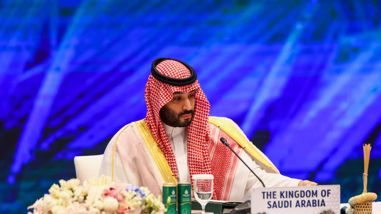  السعودية.. محمد بن سلمان يعلن إتمام نقل 4% من أسهم "أرامكو" لملكية صندوق الاستثمارات العامة