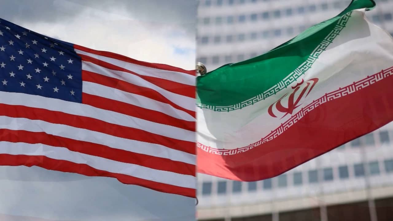 محلل إيراني يسلط الضوء على المحادثات الأمريكية الإيرانية المحتملة.. ما الهدف منها؟