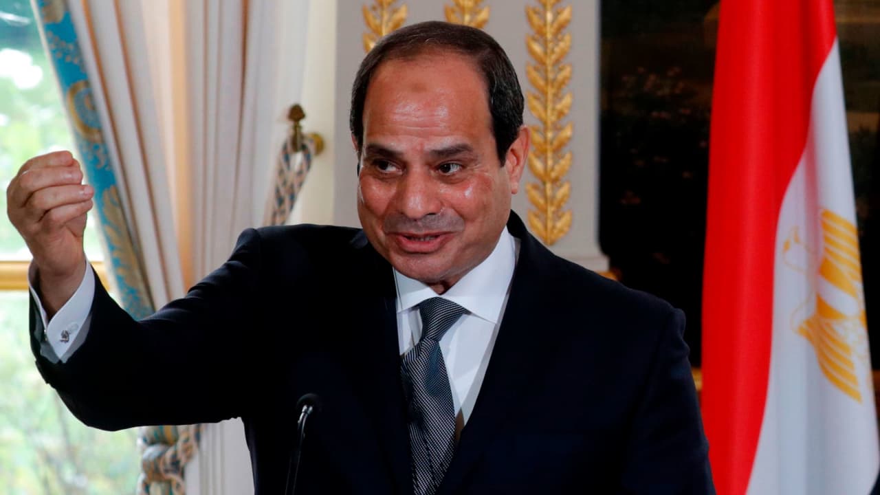 مصر.. تفاعل وتذكير بخطابات السيسي ومحمد مرسي بذكرى 30 يونيو